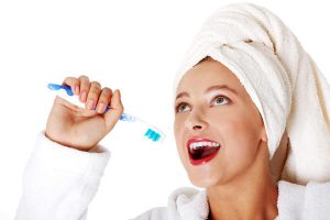10-mistakes-people-normally-make-while-brushing-their-teeth