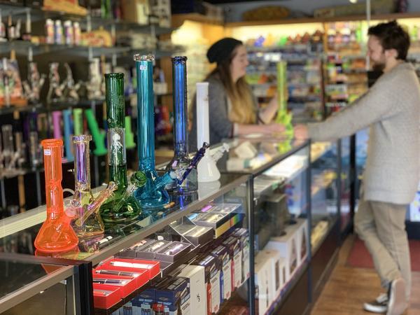 Best places to buy gifts for stoners